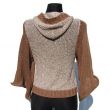 sweter z kapturem