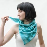 HAPPY TURQUOISE NECK