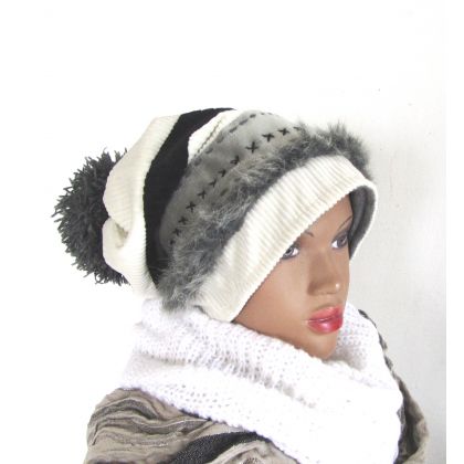 czapka beanie z pomponem , art.a, czapki