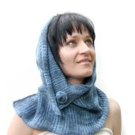 HAPPY BLUE NECK