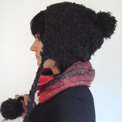 czapa z pomponami, halo-pracownia, czapki