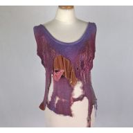 POSTRZĘPIONA BLUZKA Z DEKOLTEM